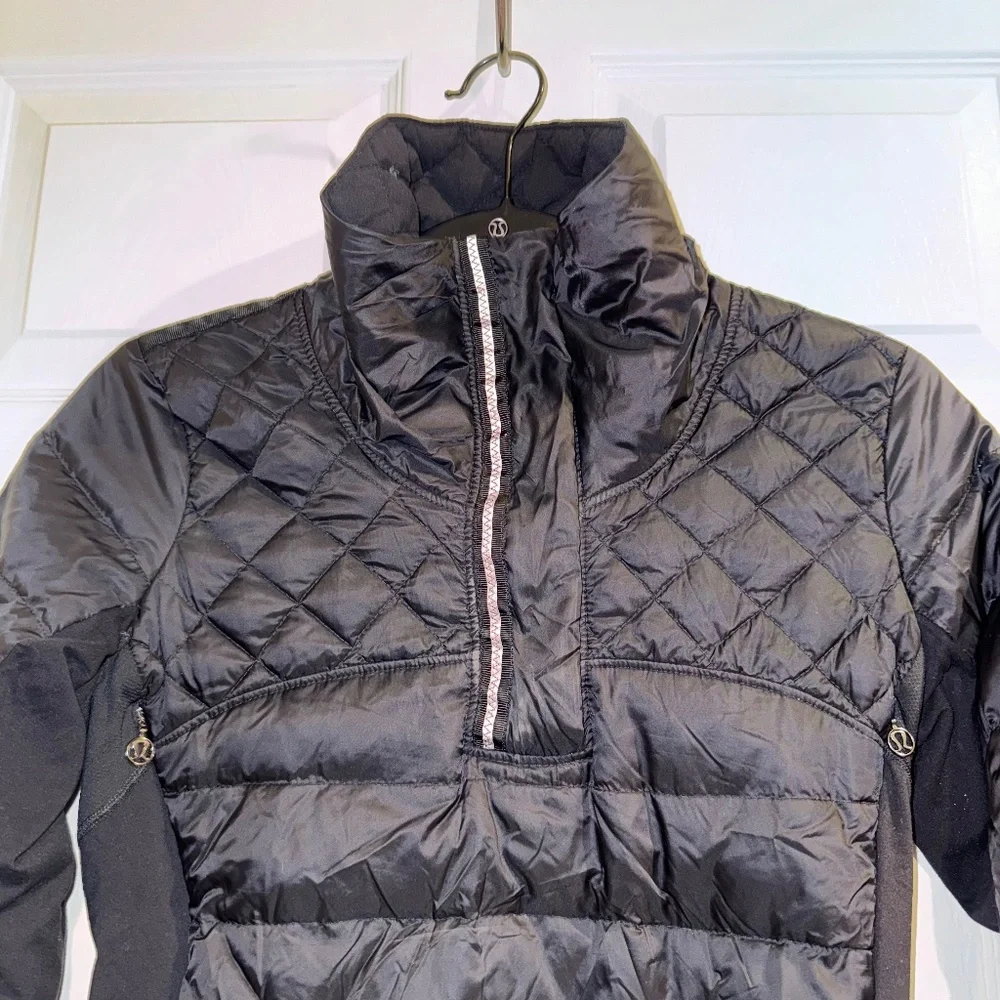 Lululemon "Down For A Run" Pullover Black - Size 4 - Picture 2 of 9